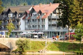 Hotel Jezero